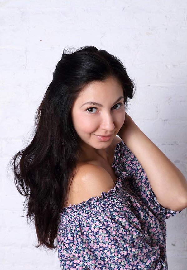 Евгенья, 25